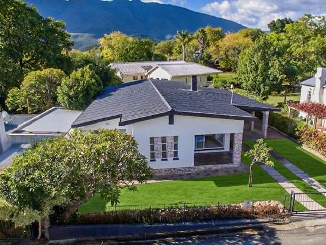 4 Bedroom House in Swellendam