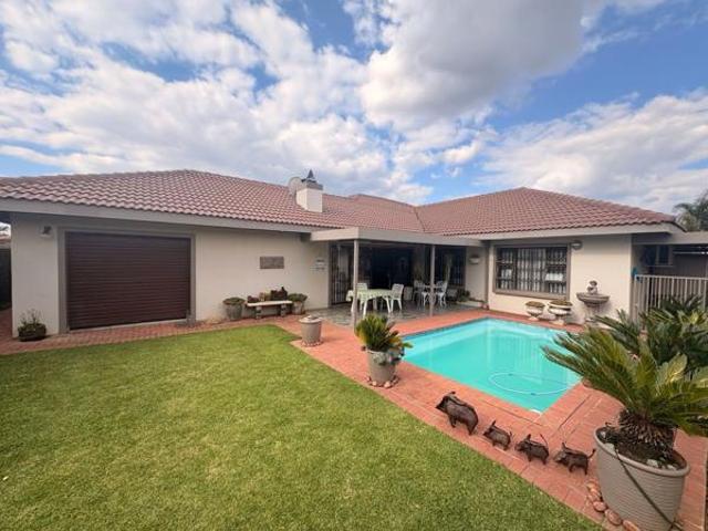 4 Bedroom House in Potchefstroom Central