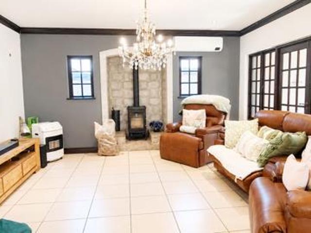 4 Bedroom House in Poortview