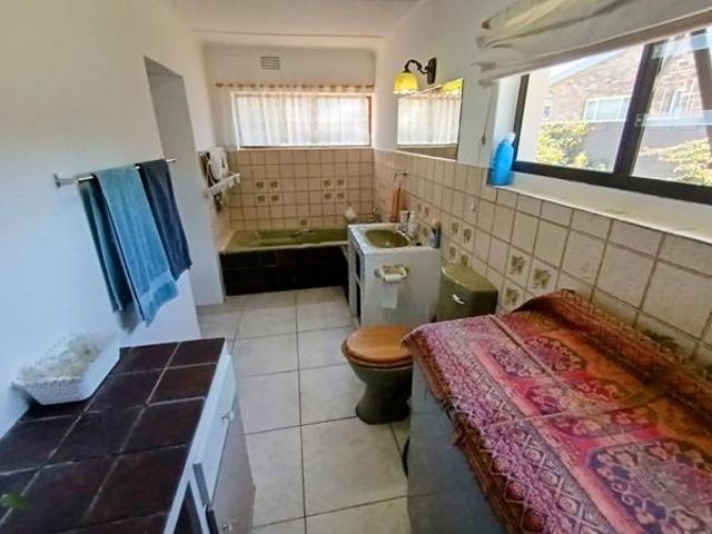 4 Bedroom House in Port Alfred Central