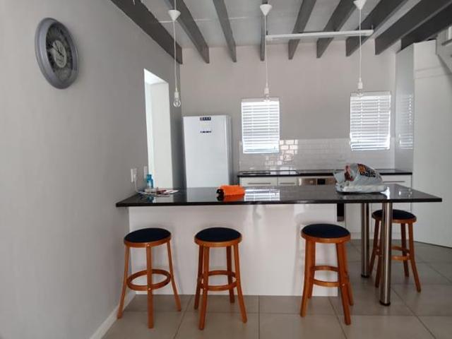4 Bedroom House in Port Owen