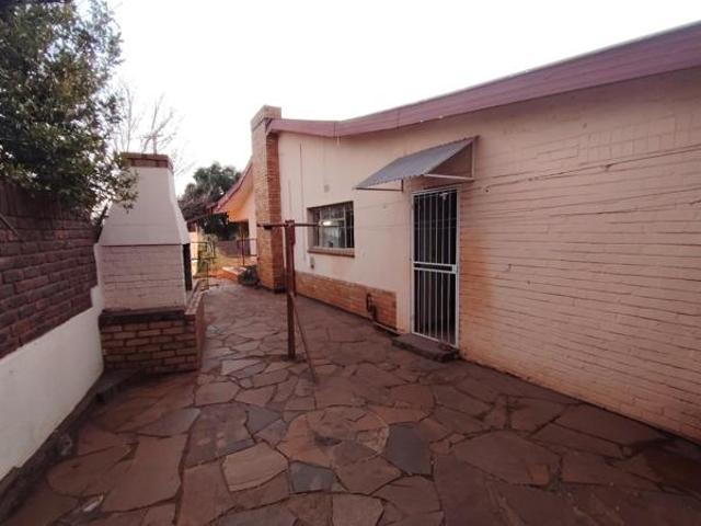 4 Bedroom House in Postmasburg