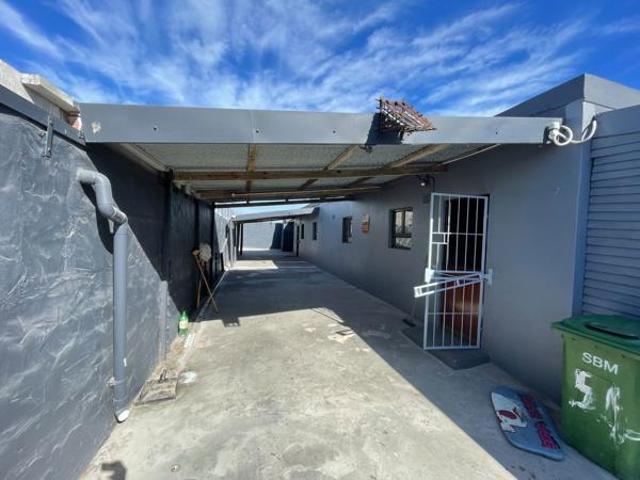 4 Bedroom House in Paternoster