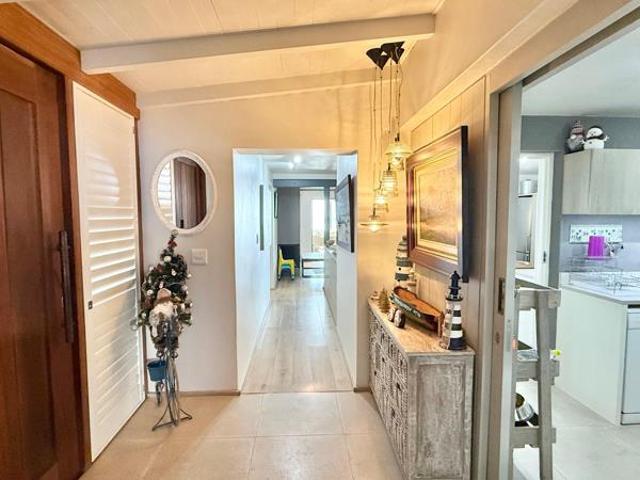 4 Bedroom House in Paternoster