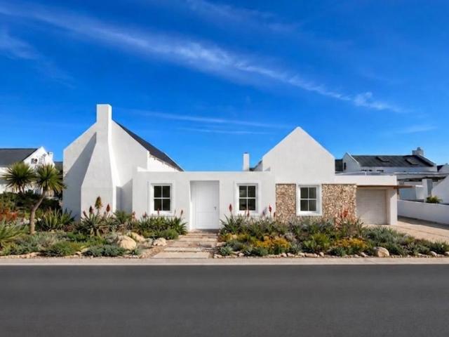 4 Bedroom House in Paternoster