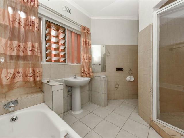 4 Bedroom House in Paulshof