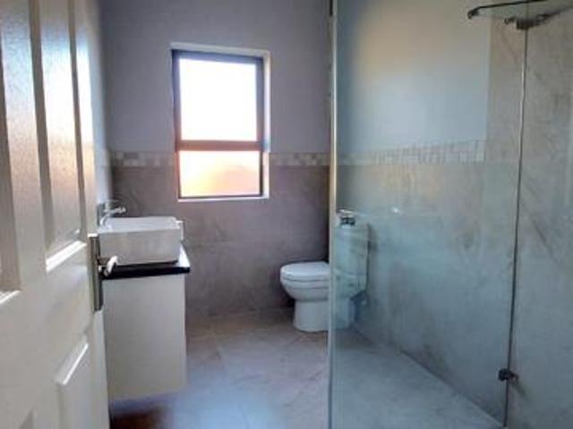4 Bedroom House in Paarl Central