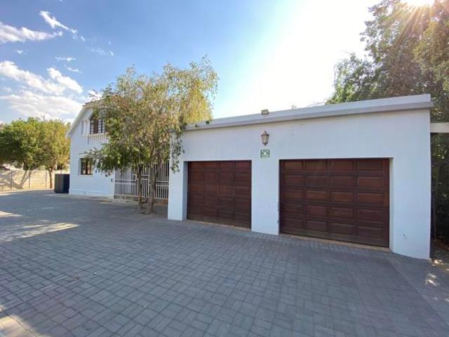 4 Bedroom House in Paglande