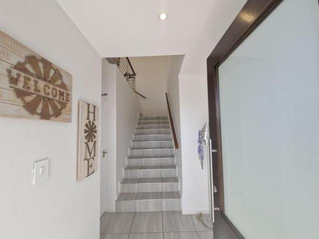 4 Bedroom House in Palm Lakes Estate
