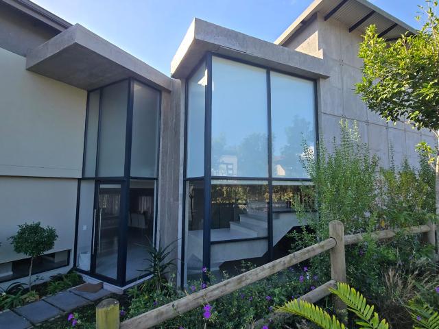 4 Bedroom House in Palm Lakes Estate