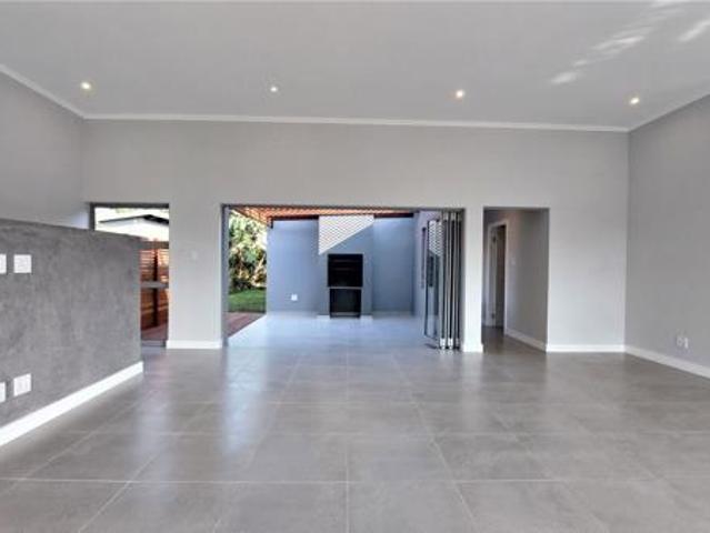 4 Bedroom House in Palm Lakes Estate