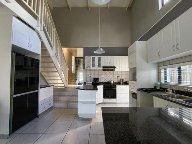 4 Bedroom House in Palm Lakes Estate