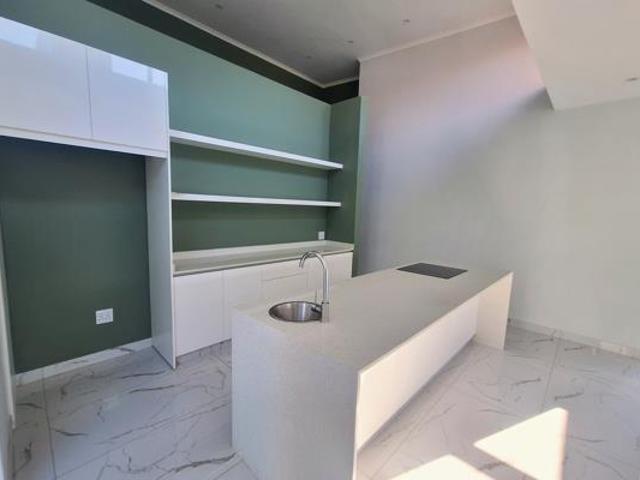 4 Bedroom House in Palm Lakes Estate