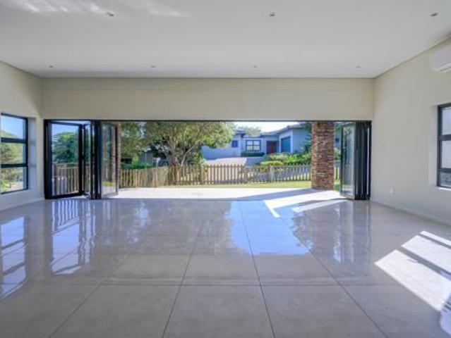 4 Bedroom House in Palm Lakes Estate