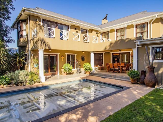 4 Bedroom House in Panorama
