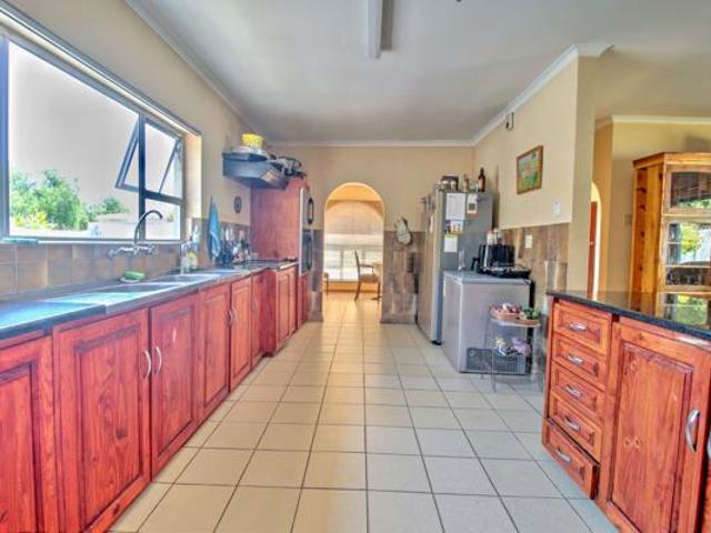 4 Bedroom House in Panorama