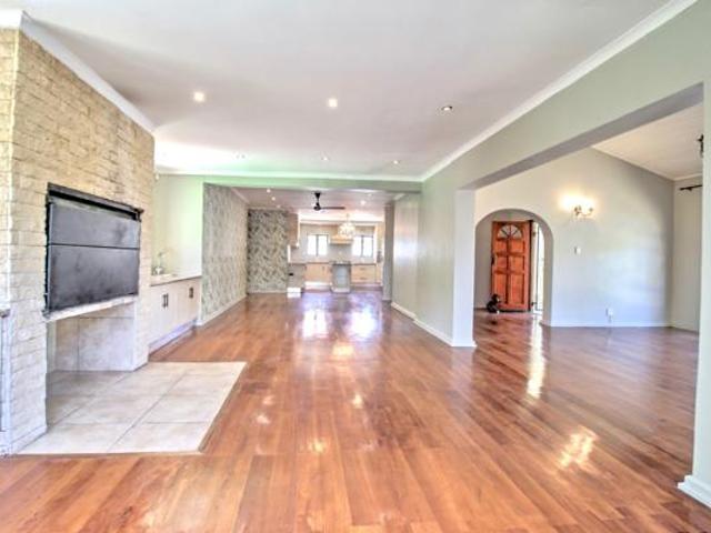 4 Bedroom House in Panorama