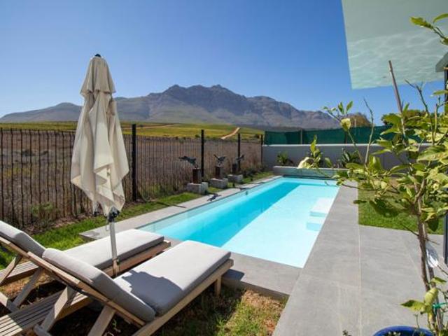 4 Bedroom House in Paradyskloof