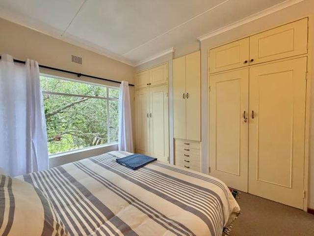4 Bedroom House in Paradise Beach
