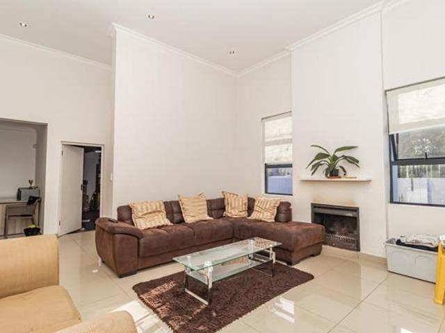 4 Bedroom House in Parklands North
