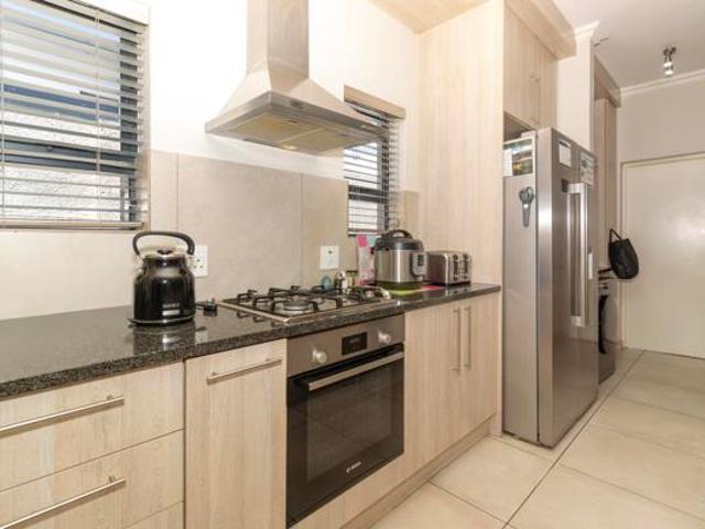 4 Bedroom House in Parklands North