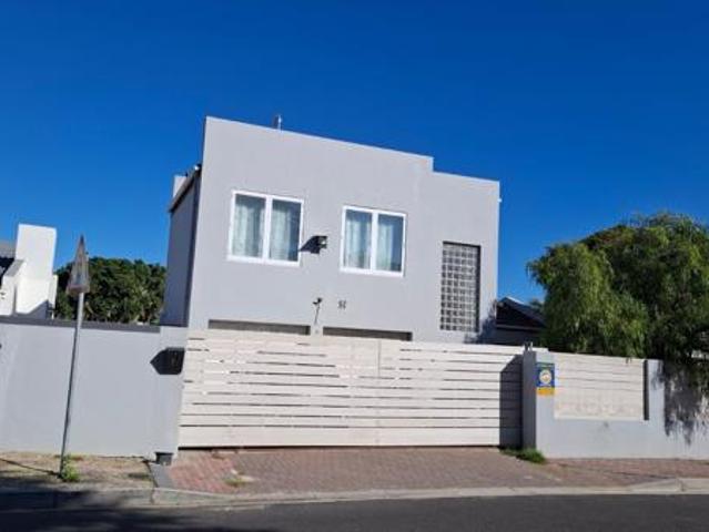 4 Bedroom House in Parklands