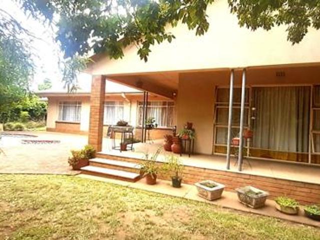 4 Bedroom House in Parys
