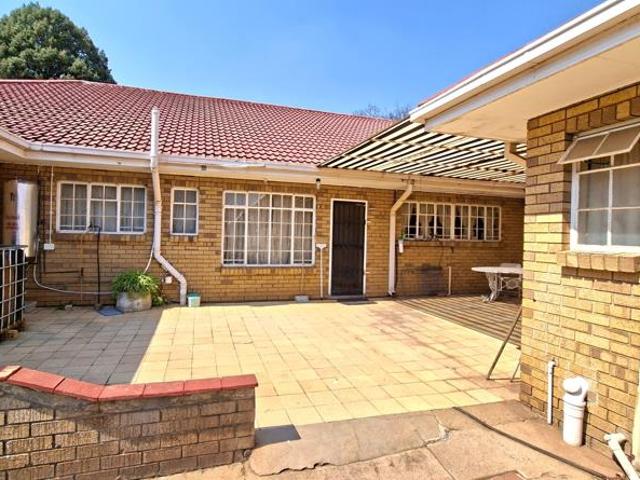 4 Bedroom House in Parys