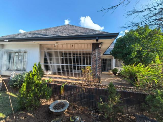 4 Bedroom House in Parys