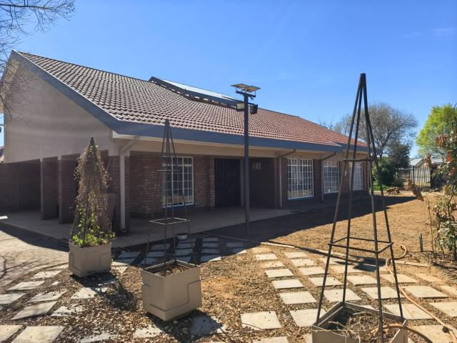 4 Bedroom House in Parys