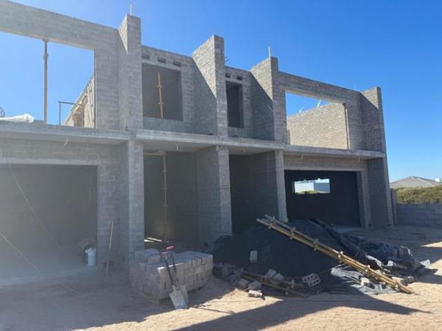 4 Bedroom House in Pearl Bay