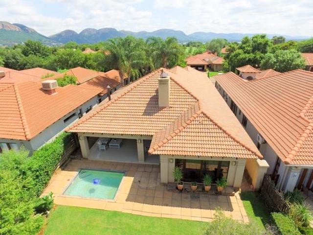 4 Bedroom House in Pecanwood