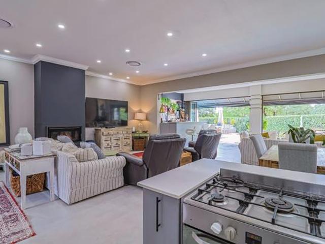 4 Bedroom House in Pecanwood
