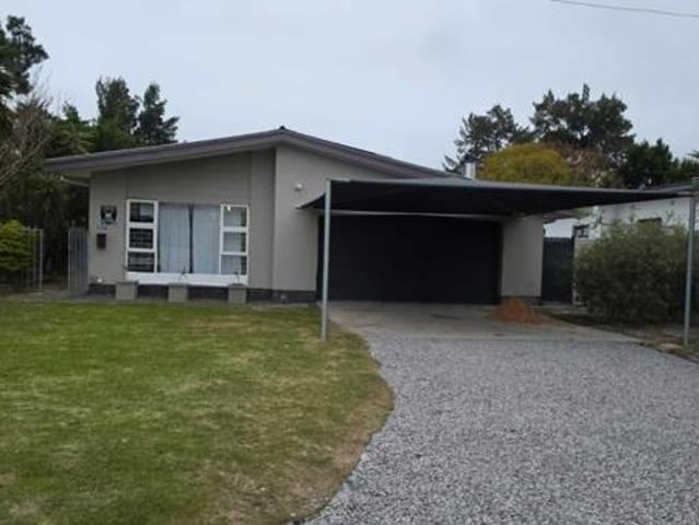 4 Bedroom House in Peerless Park