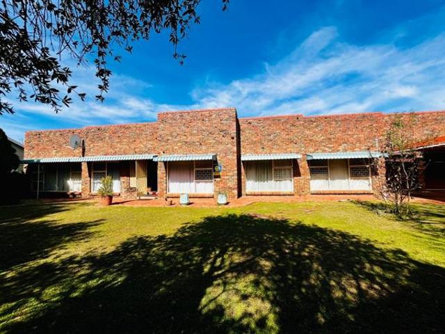 4 Bedroom House in Pellissier