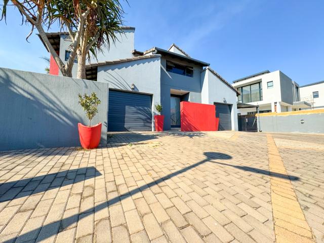 4 Bedroom House in Pierre Van Ryneveld
