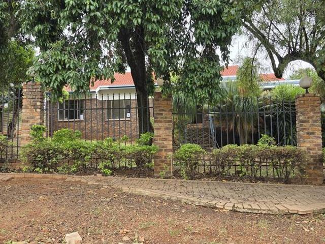 4 Bedroom House in Pierre Van Ryneveld