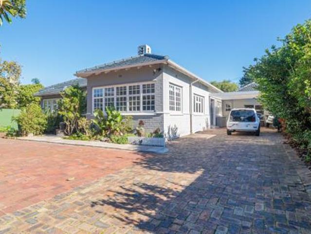 4 Bedroom House in Pinelands