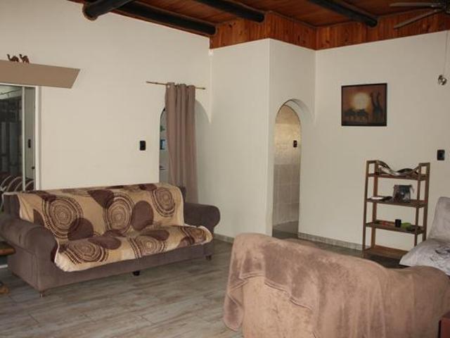 4 Bedroom House in Pioneer Park