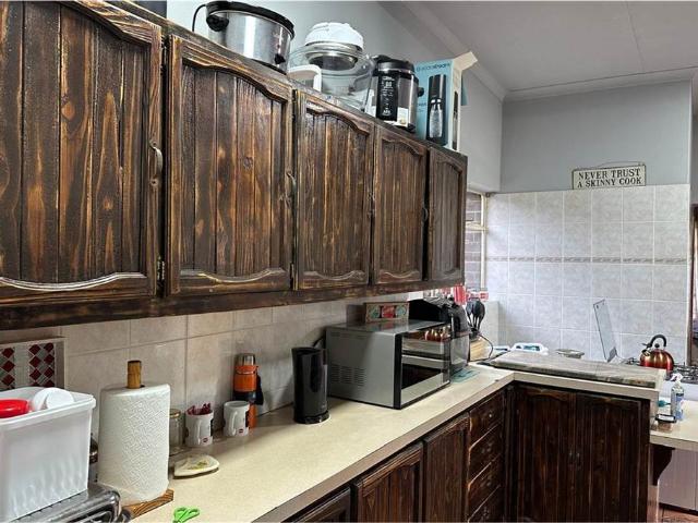 4 Bedroom House in Pioneer Park