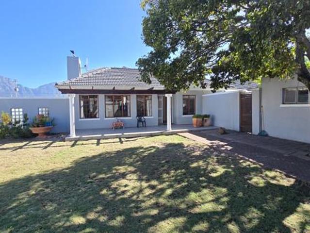 4 Bedroom House in Plumstead