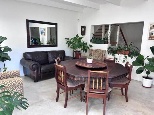 4 Bedroom House in Pringle Bay