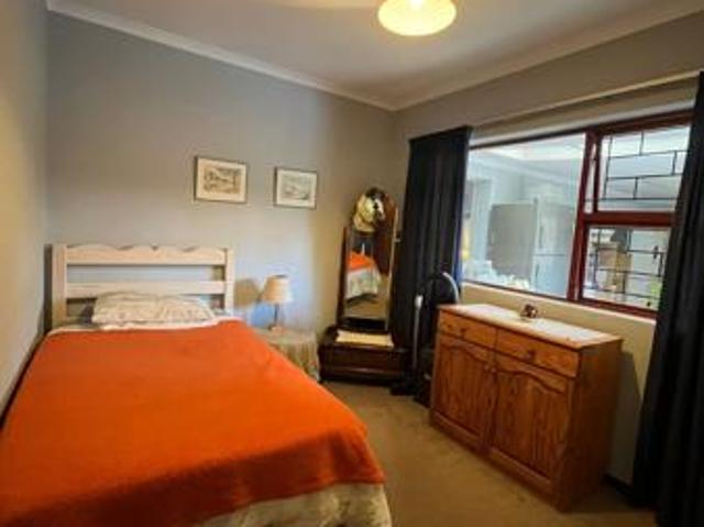 4 Bedroom House in Protea Heights