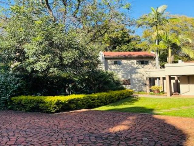4 Bedroom House in Protea Park