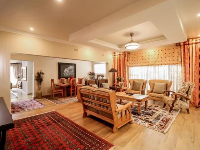 4 Bedroom House in Protea Park