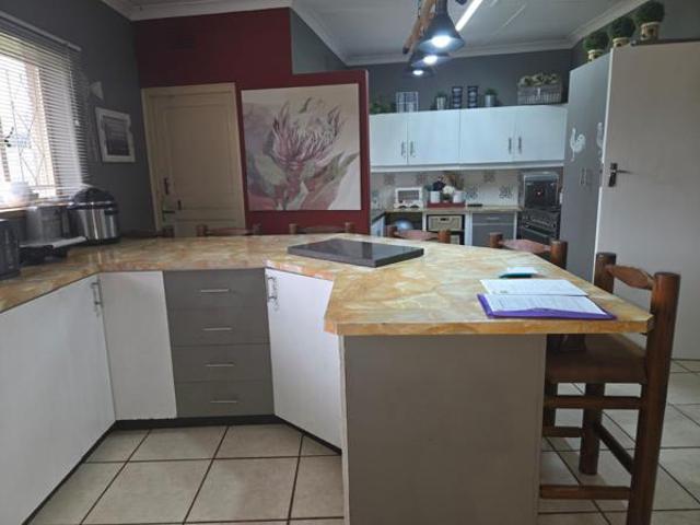 4 Bedroom House in Quellerie Park