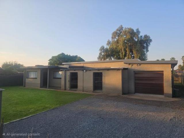 4 Bedroom House in Rothdene