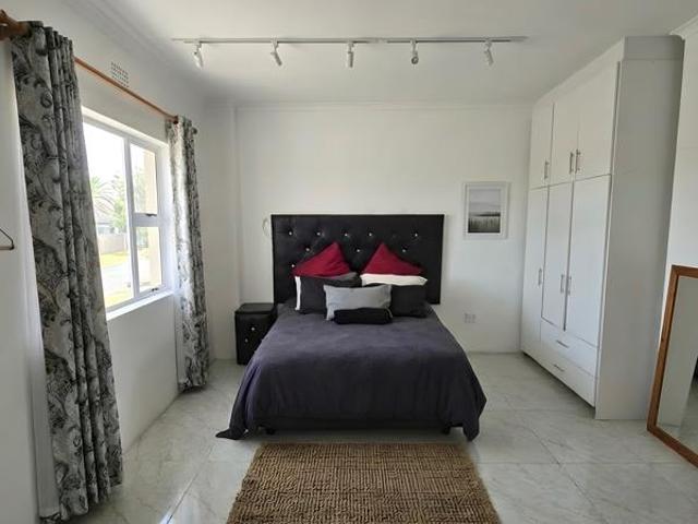 4 Bedroom House in Rowallan Park