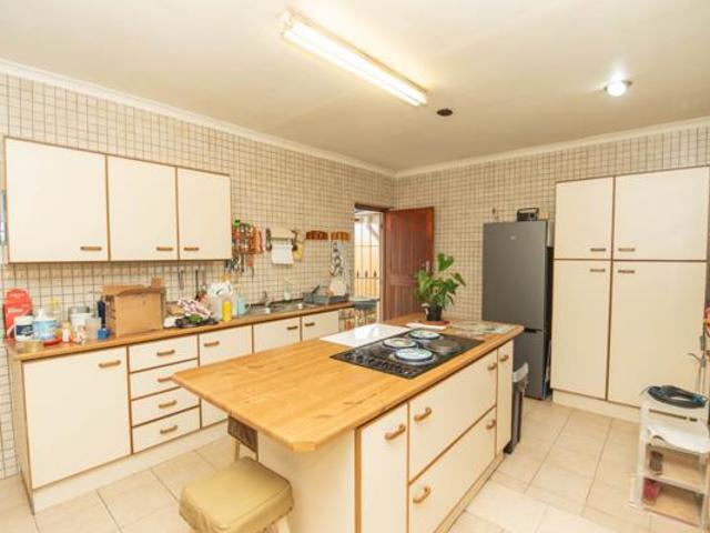 4 Bedroom House in Rowallan Park