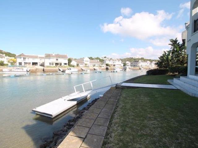 4 Bedroom House in Royal Alfred Marina